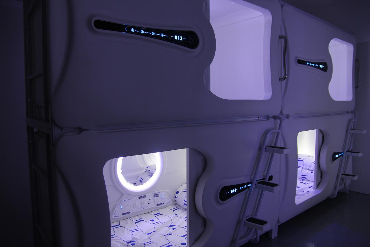 Asrama Space Cap *